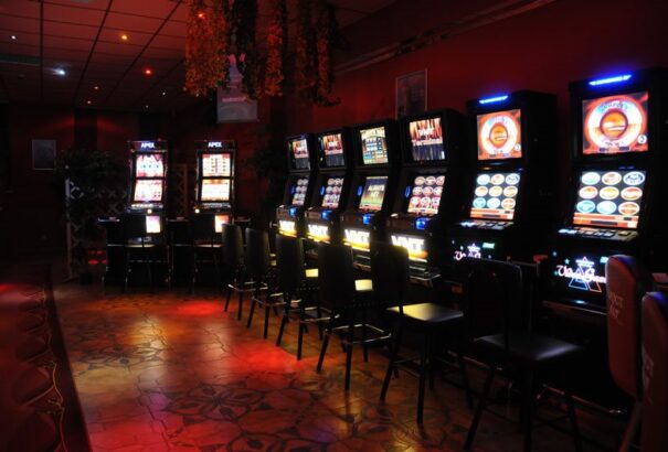 A pozsonyi Óváros korlátozná a játéktermek nyitvatartási idejét