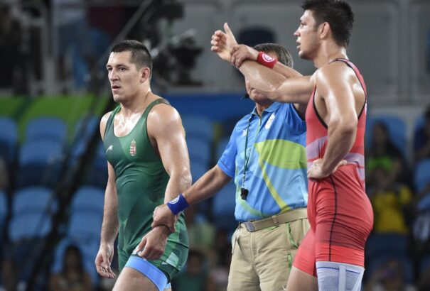 Rió 2016: Beismerte a bíró, hogy szándékosan csalta el Lőrincz Viktor birkozó bronzmeccsét