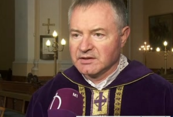 Elbúcsúzott Komáromtól Elek László esperes-plébános