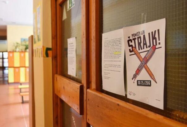 Elkezdődött az őszi pedagógussztrájk-sorozat