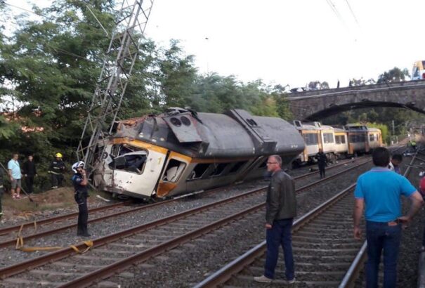 Halálos vonatbaleset Spanyolországban: többen meghaltak