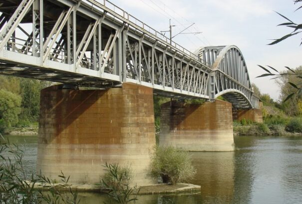 Korlátozott vasútforgalom Komárom és Érsekújvár között