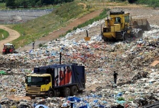 Milliókat érintő katasztrófa a Csallóközben. Ma a kormányhivatal előtt tüntetnek miatta