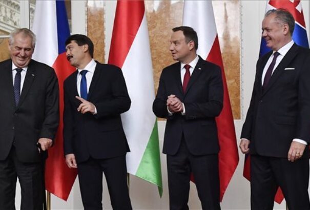 Kiska a V4 államfői csúcson: Nem kell a Nordstream 2, aggódunk Ukrajna jövőjéért