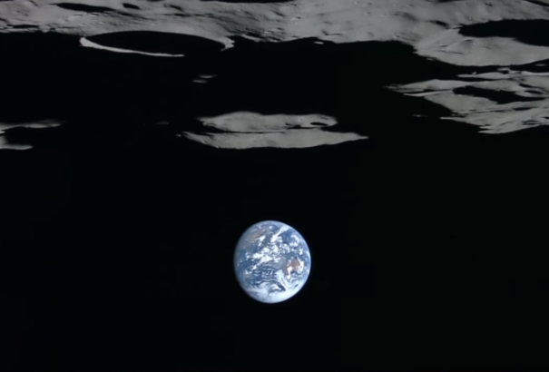 Ilyen a földlemente a Holdról – videó