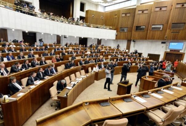 Rybníčekén kívül újabb öt politikai párt van születőben