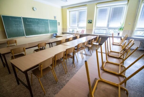 Tovább folytatódik a pedagógussztrájk