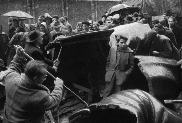 Bibó István 1956-ban: Magyarország elég vérrel adózott…