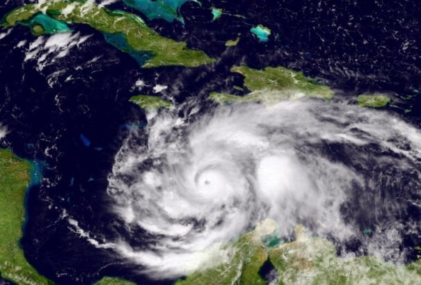 Tombol a Matthew hurrikán: 136 halott, kétmillió ember menekül