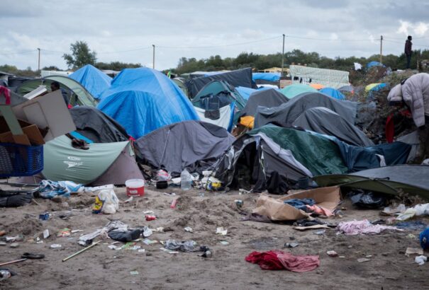 Németországba kerülhet a calais-i „dzsungel” több száz lakója