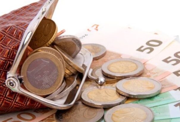 Jövőre emelkedik a minimálbér