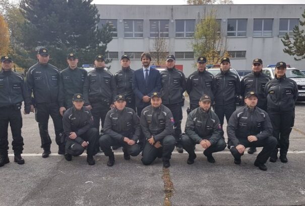 Szlovák és magyar rendőrök indultak el a szerb határra