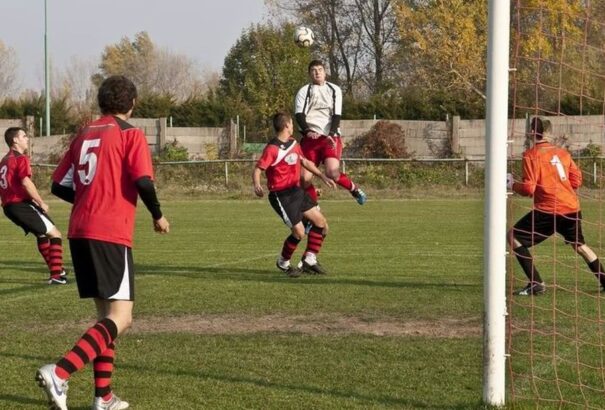 Kálna továbbra is veretlen, drámai Garamkeszi győzelem – Régiófoci: lévai járás