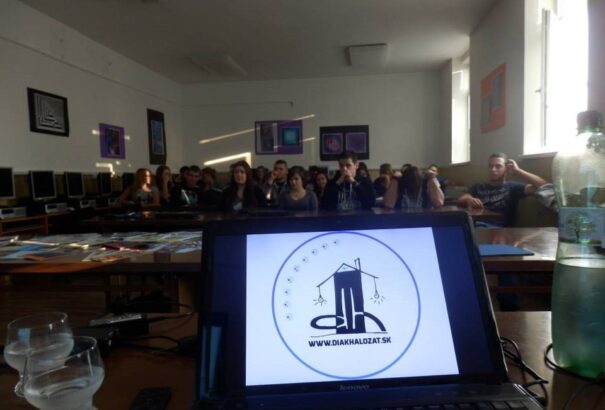 Diákhálózat: Hétfőn indul a Felsőoktatási Tájékoztató Körút