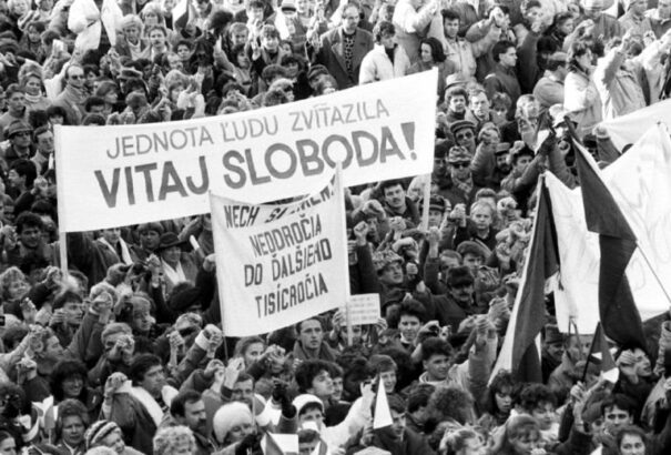 Így zajlott a bársonyos forradalom