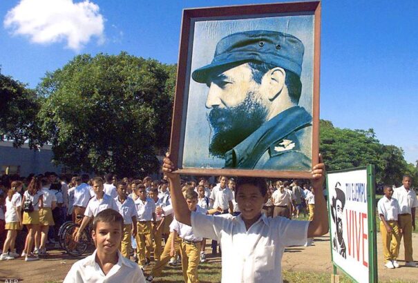 Castro halála: keresi a szavakat a diplomácia