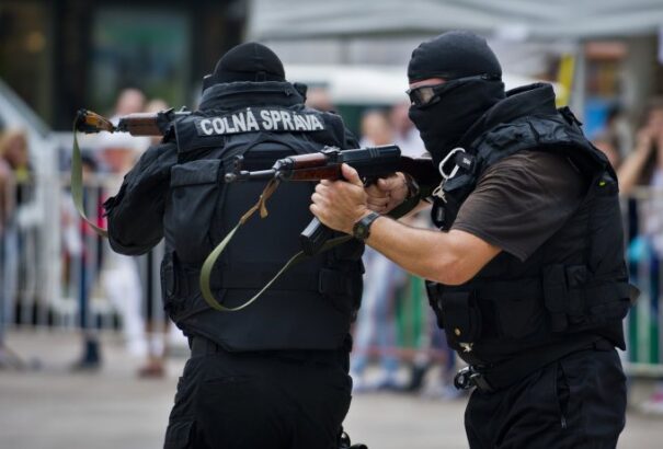 Betonacéllal csalta az áfát a nemzetközi bűnszervezet