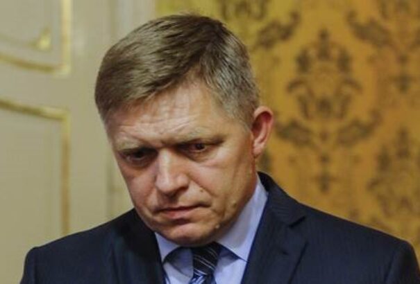 A  felháborodott Fico ismét nekiment néhány médiumnak