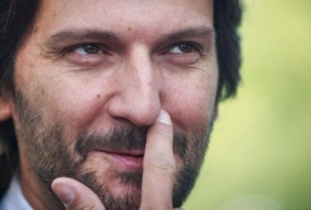 Amiért az ellenzéki képviselőknek büntetés jár, azért Kaliňáknak felmentés: újabb eljárást állítottak le a belügyminiszter ellen