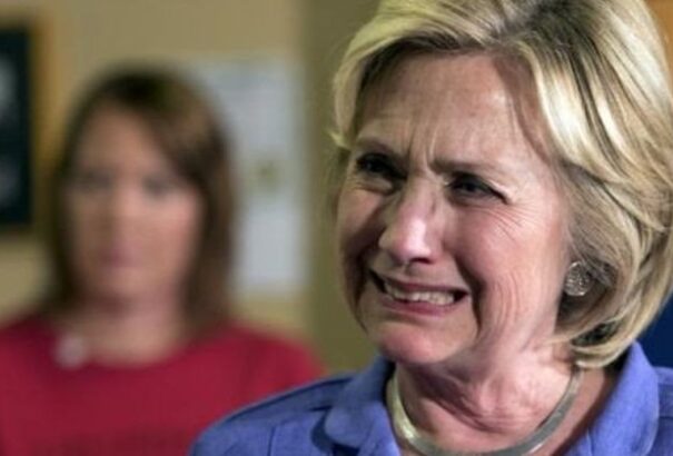 Így szúrta el Hillary Clinton