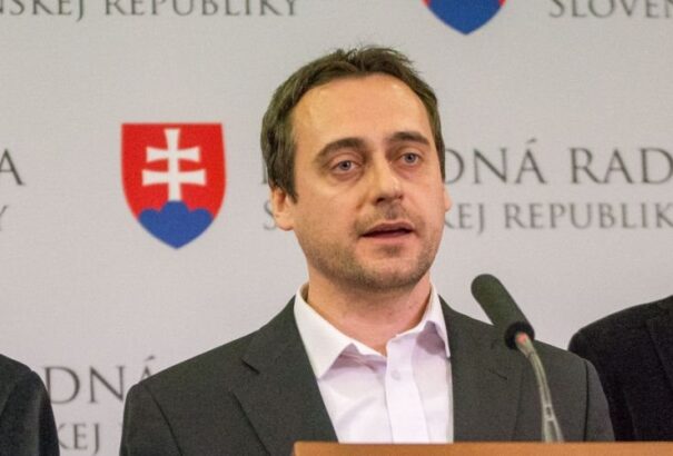 Rajtár és Baránik panaszt tettek egy vizsgálat elutasítása miatt