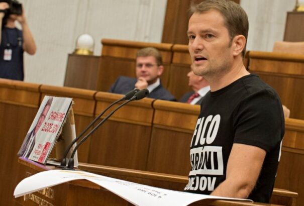 Matovičra és az ĽSNS képviselőire is fegyelmi eljárás vár