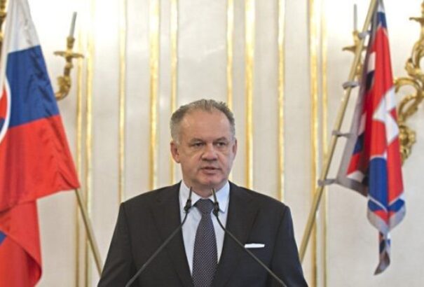 Az államfő új professzorokat nevezett ki