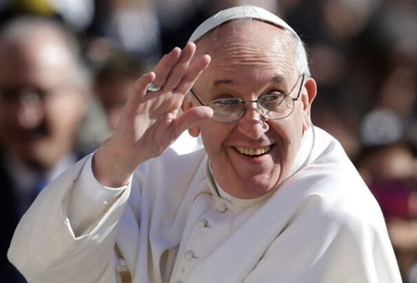 E-mailben köszönthetjük Ferenc pápát születésnapján