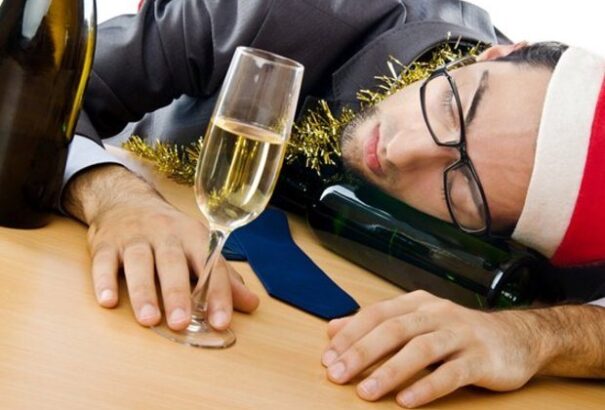 Megmutatjuk, hogy mennyit ajánlatos inni szilveszterkor!