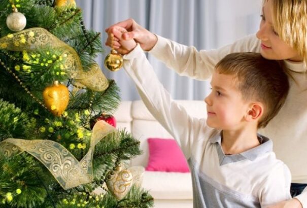 2016 karácsonyfatrend: idén hódít a szürreális és a klasszikus stílus