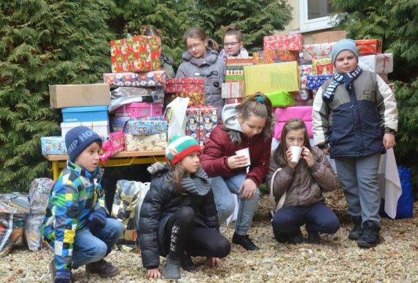 Adventi forgatag Losoncon