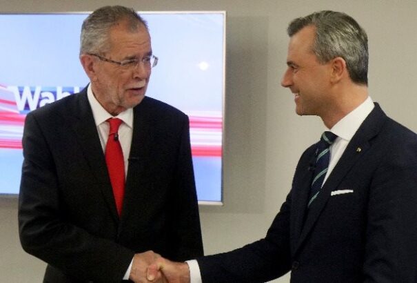 Hofer vagy Van der Bellen? Történelmi választás előtt Ausztria