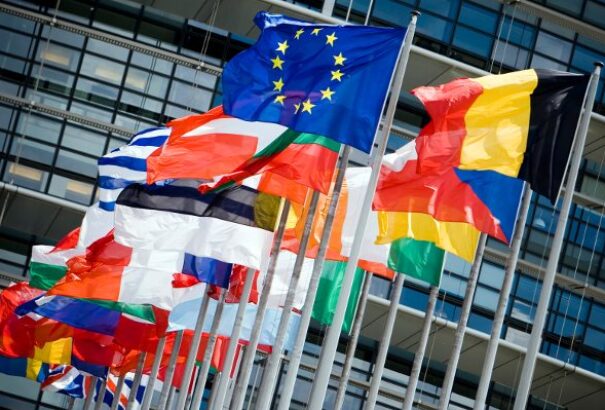 Felmérés: a szlovákiai polgárok háromnegyede szerint az uniós tagság előnyt jelent