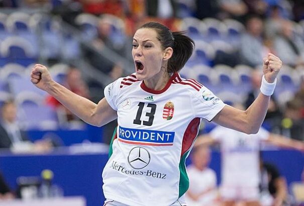 A magyar női kézilabda-válogatott remek játékkal jutott be az EB középdöntőjébe