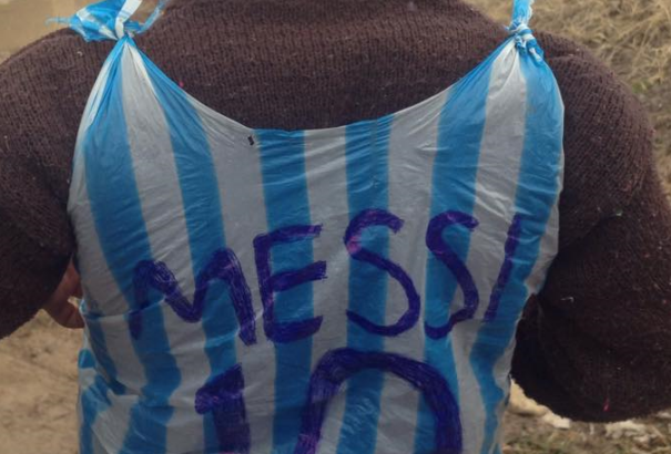 A „kék nejlonzacskós” Messi-rajongó találkozott az igazi Messivel