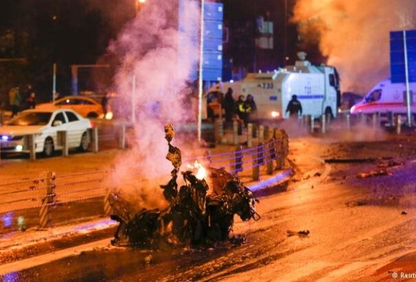 Kurd csoport vállalta a felelősséget a szombat esti isztambuli merényletért