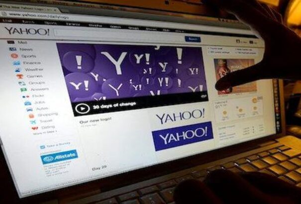 Befellegzett a Yahoo-nak. Távozott a „Google-girl”