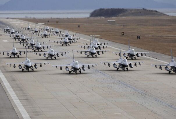 Jót tesz a terrorizmus a hadiiparnak, dőlnek a milliárdok