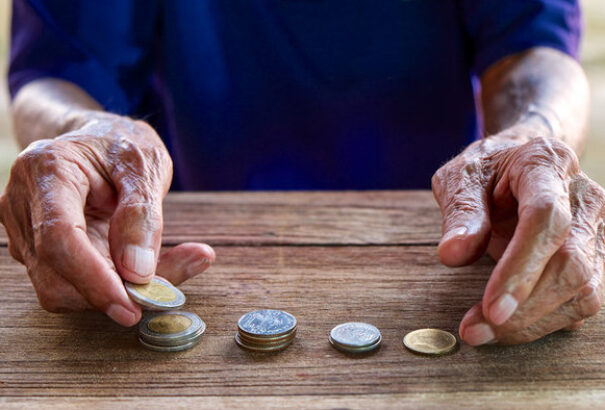 Hogyan változnak idén a nyugdíjak és a járadékok? – Összefoglaló
