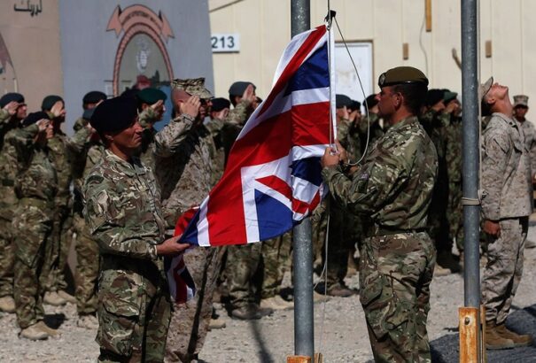 Finnország és Svédország ajánlatot kapott