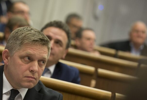 AKO felmérés: Fico nem tudna kormányt alakítani