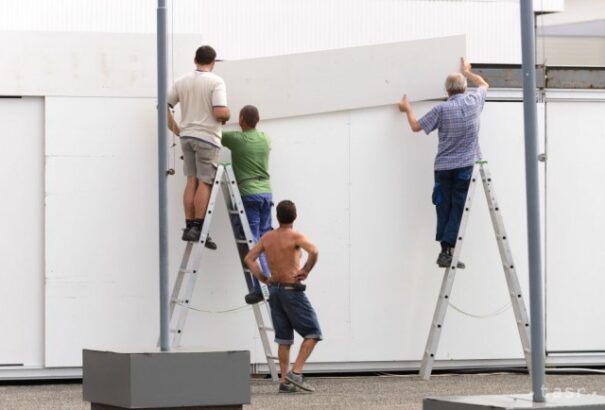 Ausztriában osztrák feltételek szerint kell dolgozniuk a kiküldött munkásoknak