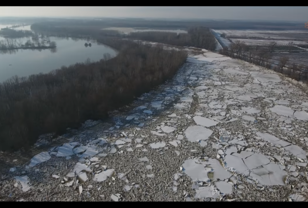 Videó: elképesztően néz ki a tiszai jeges ár