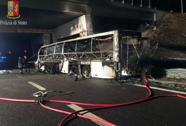 Veronai buszbaleset: Alvászavarokkal kezelték a sofőrt