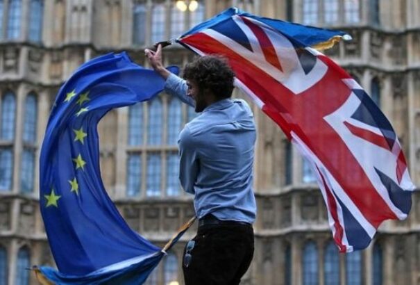 A britek meghúzzák a ravaszt: jövő héten hivatalosan is kezdetét veszi a Brexit