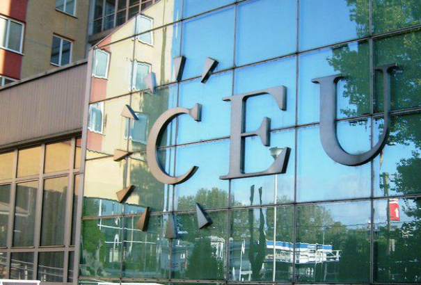 Szakértő: A CEU politikai szereplőként viselkedik