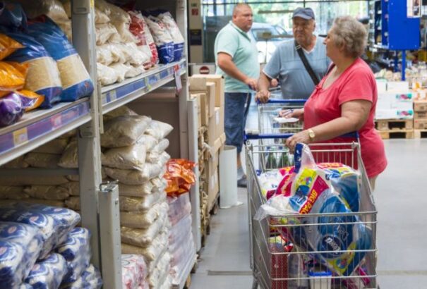 Már idén jön az ünnepi boltzár