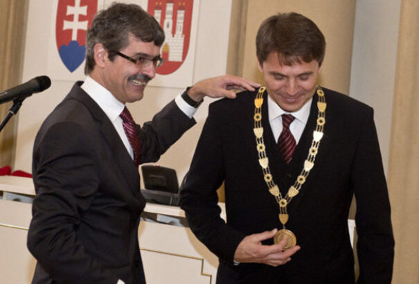 Itt az első meglepetés: A kormánypártok nem indítanak főpolgármester-jelöltet Pozsonyban