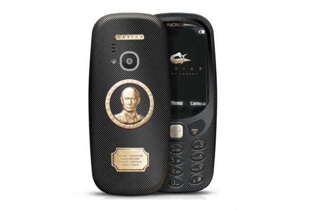 A Nokia 3310 aranyozott Putyinnal 1600 euróba kerül
