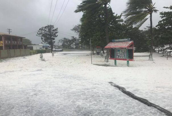 Brutális ciklon érte el Ausztráliát (videó)